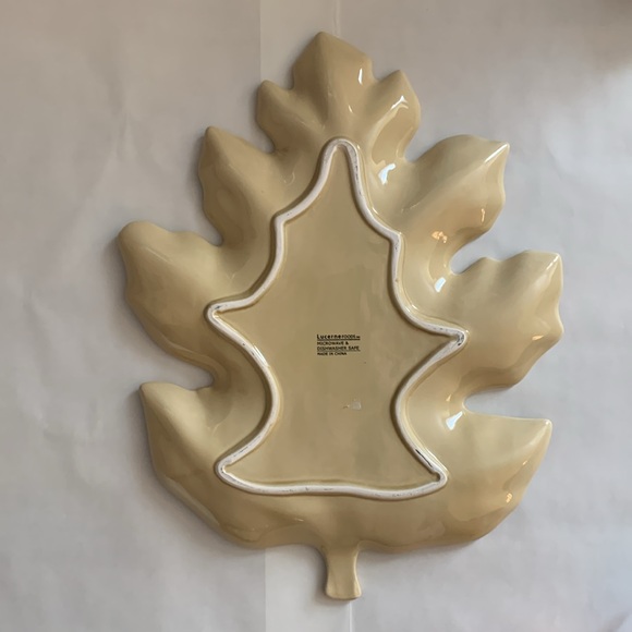 Ceramic Leaf Serving Platter - Picture 3 of 15